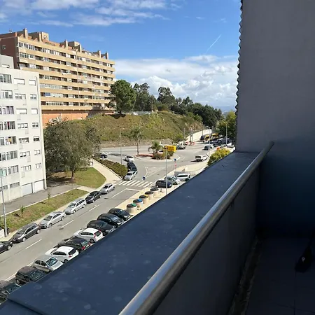 Appartamento De Quarto, Em Compartilhado! Metro à Porta *